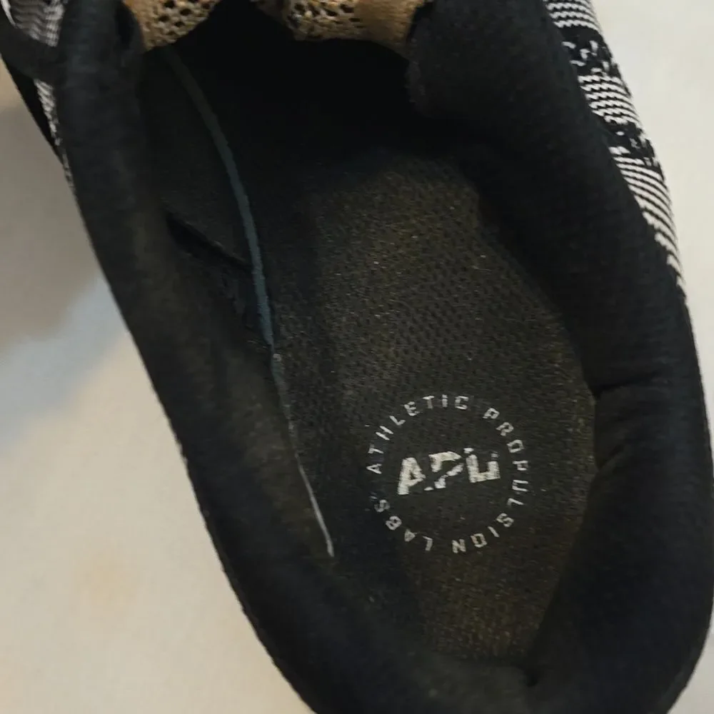 - APL propelium Sneaker Womens  Running‎ Tennis Shoe Athletic Black Pink si…